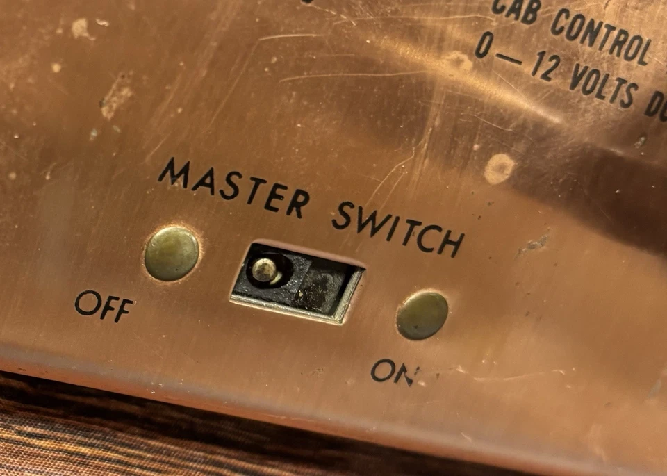 MRC DUAL LOCO PACK HO SCALE O SCALE TRANSFORMER MODEL RAILROAD ⚠️ 🚧 - Image 3 of 4