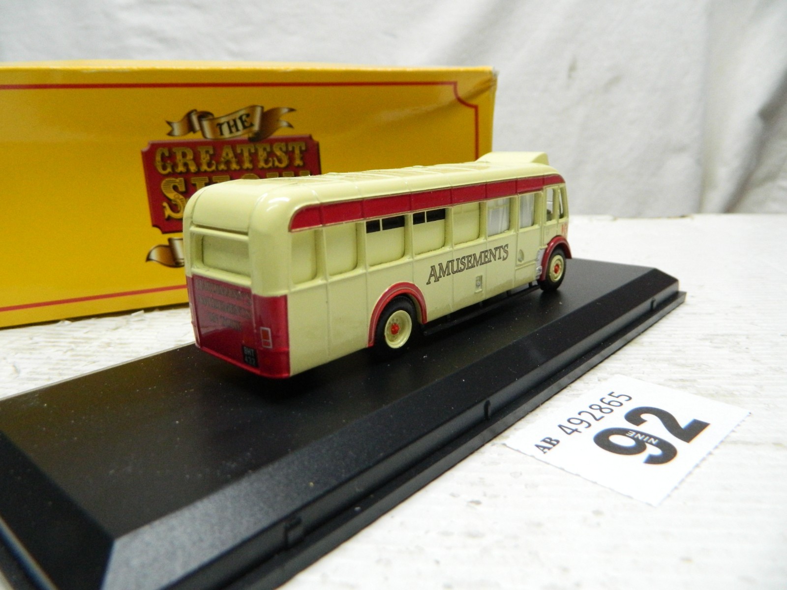 Atlas 1:76 Bristol L Coach Hardimans Amusements Box 4 654 130 thumbnail 3