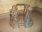 4 Vintage Glass Milk Bottles W/ Carrier Caddy Crate One Quart 1 Cream Bottle Top