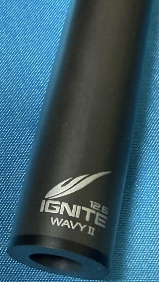 Mezz Ignite 12.6 Wavy II Pool Cue Wavy2 Shaft Excellent