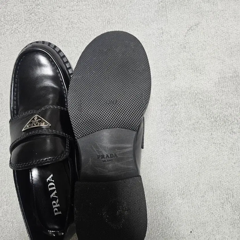 Prada Chocolate Brushed Leather Loafers (8.5,275cm) thumbnail 9