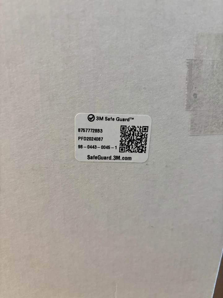 3M PF215W9EM Privacy Filter Black With COMPLY Magnetic Attach For 21.5" Monitors - Image 4 of 4