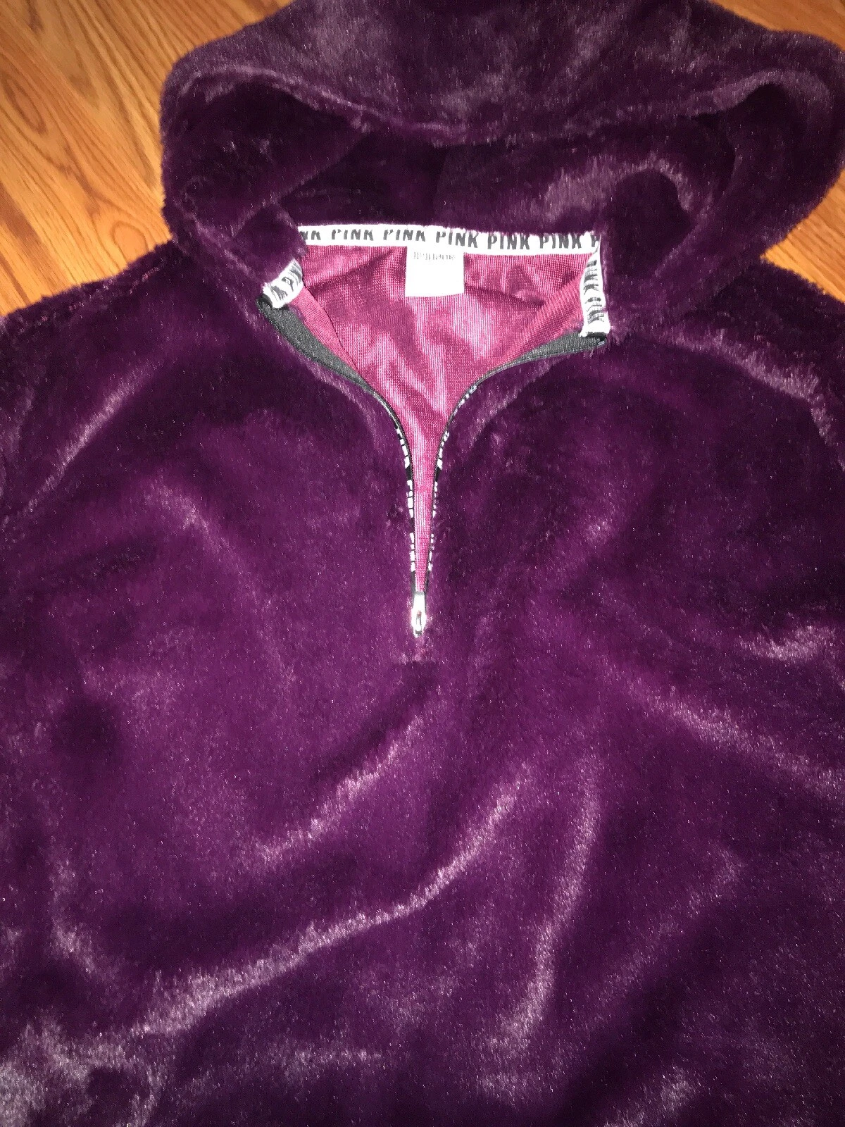 UNDERCOVER Felpa con cappuccio pelliccia rosa Victoria Secret nuova senza etichette