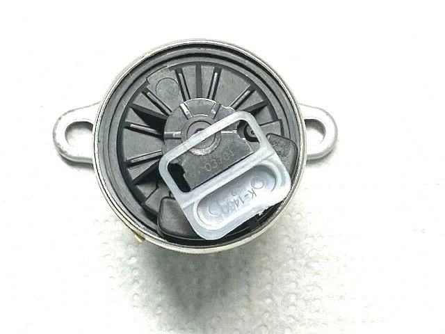 EGR Valve 12568582 EG10026 NEW fits V6 V8 GM Vehicles 1993-2004 OEM Delphi - Image 2 of 4