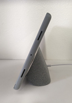 Google Pixel Tablet 128GB Hazel WiFi - Very Good Cond w/ Charging Dock, Bundle