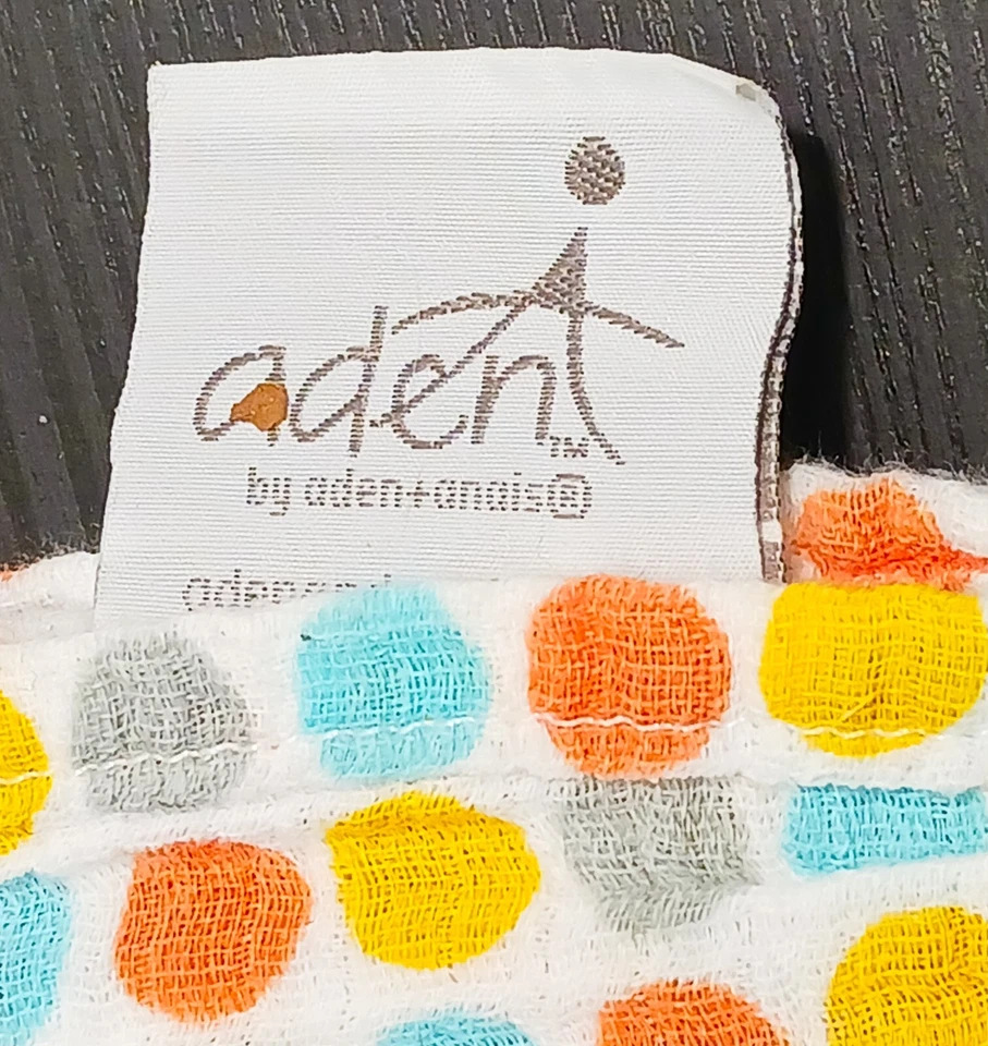 Manta Lovey 40x42 ADEN & ANAIS ZUTANO Lunares Muselina Foto 3 de 4