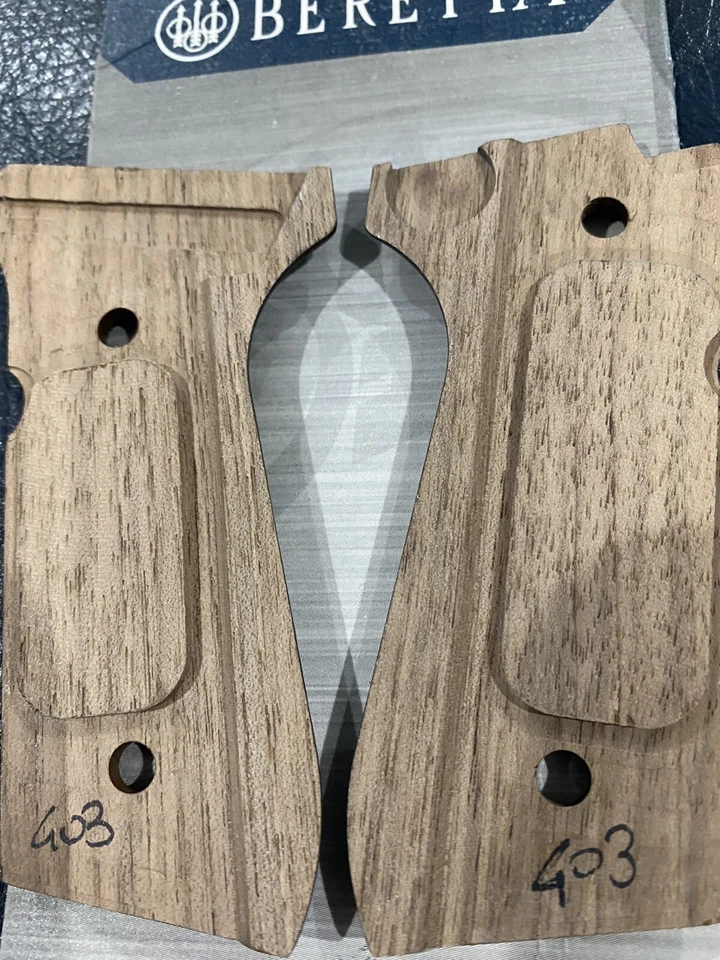 BERETTA FULL SIZE WALNUT WOOD PISTOL GRIPS FITS STANDARD 92 96 M9 MODEL HANDGUNS - Image 4 of 4