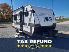 2026 Grand Design Momentum MAV 17MAV