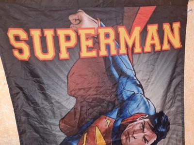 Superman Flagge Fahne 106x68cm SixFlags DC Comics Sehr Gut Super Hero Universe 