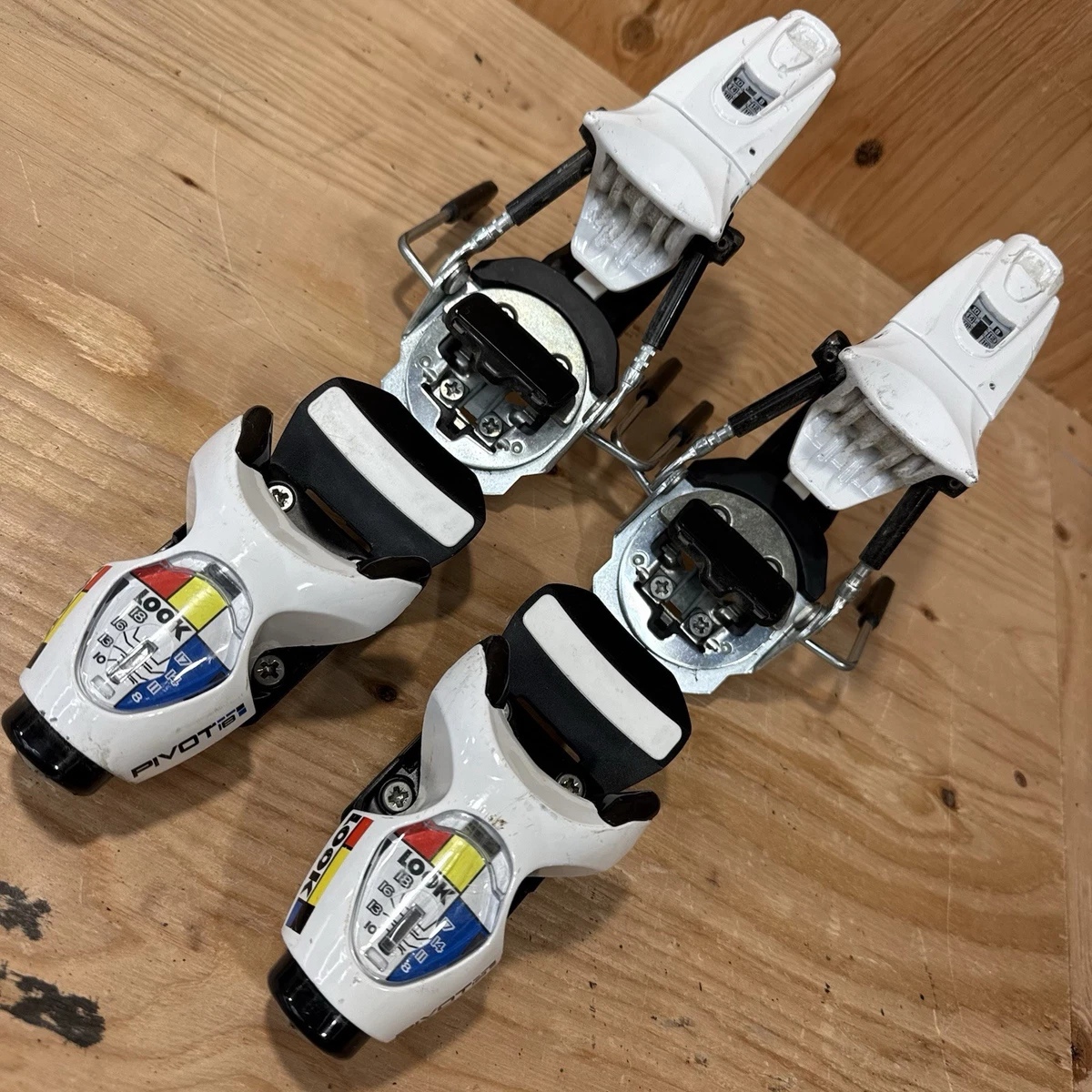 Look Downhill Skiing Ski, Snowboard & Snowshoe Bindings for sale