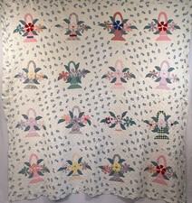 1930s Vintage Flower Basket Antique Quilt Fee...