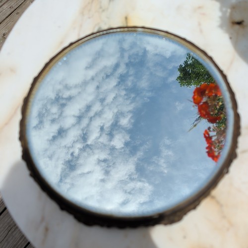 VINTAGE ROUND ORNATE RAISED MIRRORED VANITY DRESSER TRAY~BEVELED GLASS