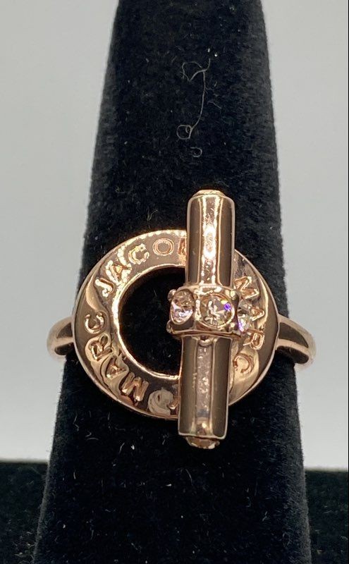 Marco Jacobs Rose Gold Tones Toggle Ring 9.05 g