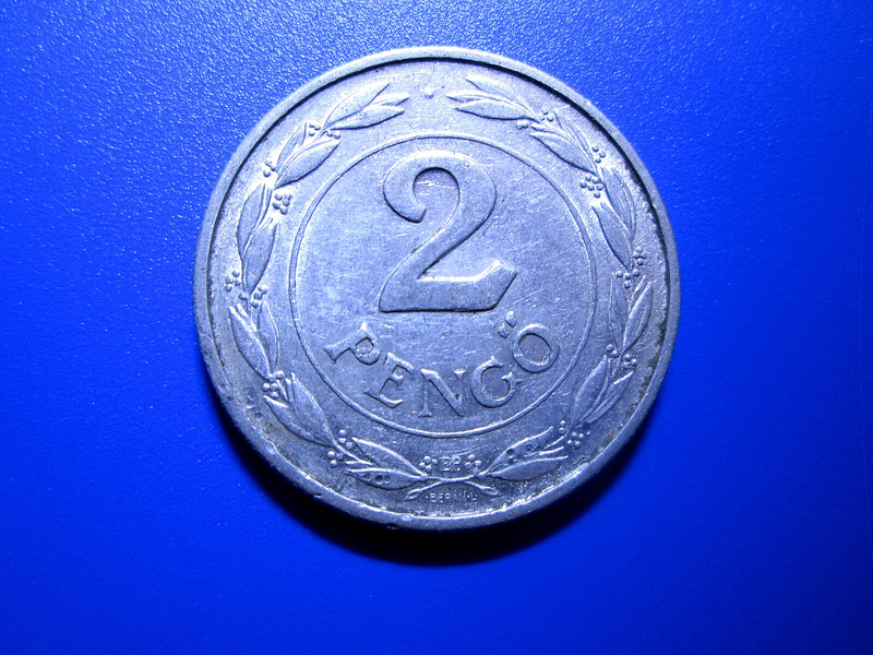 1941 Hungary 2 Pengo (Coat Of Arms)  8mm Aluminium BETTER GRADE