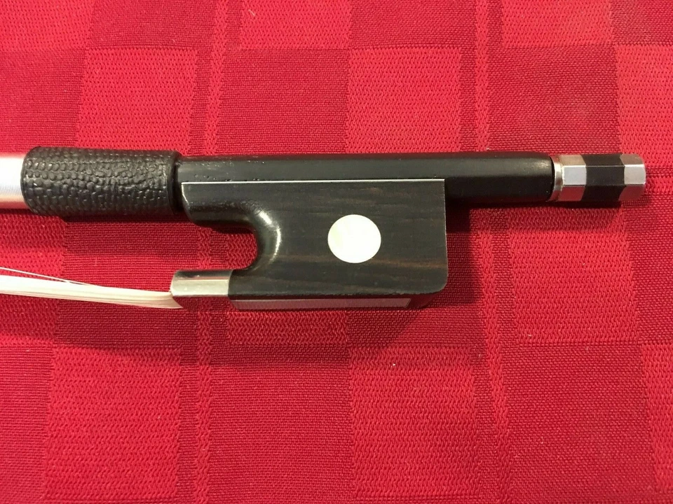 GLASSER 1/2 SIZE CARBON GRAPHITE VIOLA BOW 3000X12 LIST $175  - Image 3 of 3