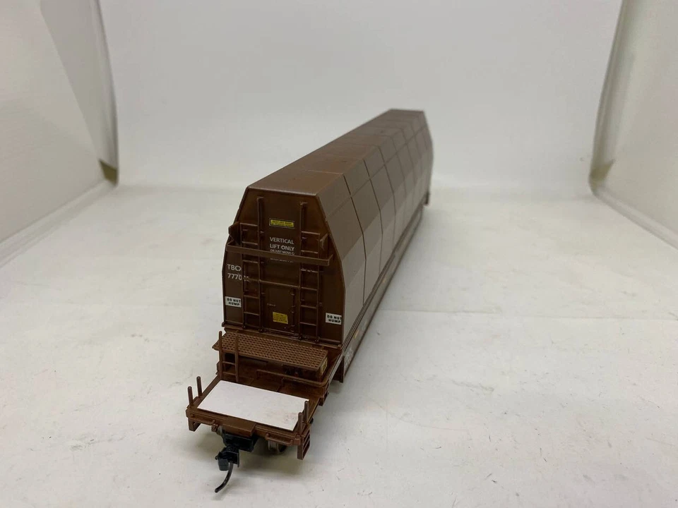 HO Scale Boeing 777 Skybox Well Car BNSF or TBCX custom, RTR - Image 4 of 4