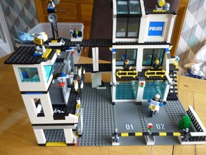 estacion policia lego