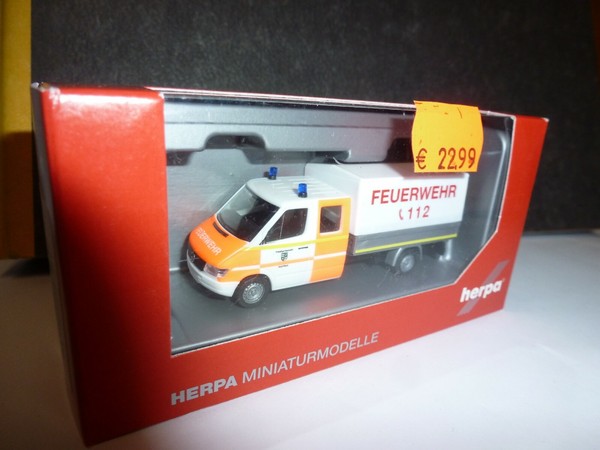 "Herpa, Mercedes-Benz Sprinter Doppelkabine Mit Plane \"Feuerwehr Rhede\""-image