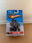 Hot Wheels Yamaha Vmax Motorcycle with Rider F16