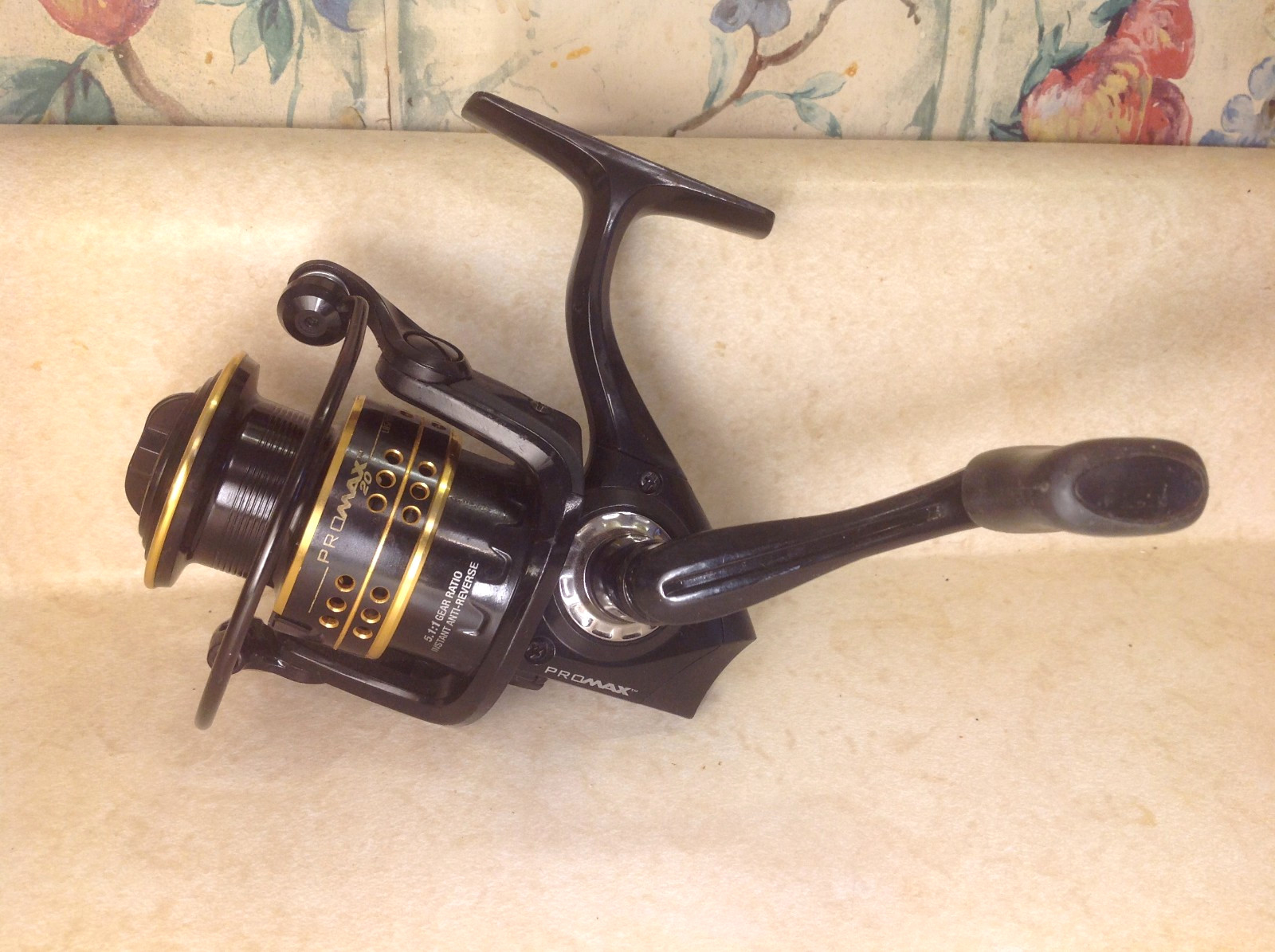 Abu Garcia Pro Max 20 Spinning Reel 7 Bearing PMAXSP20