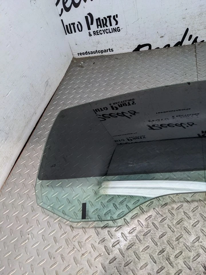 Passenger Right Front Door Glass Fits 97-04 CORVETTE 1176615 - Image 2 of 4