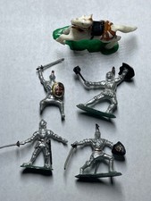 Marx Medieval Knights 5, 1.5"-1966 Castle Playset/Milton Bradley Seige 003