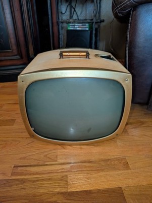 1955 Setchell Carlson P61 C-100 Classic Mid-Century Space Age TV B&W