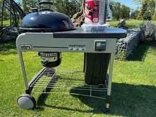 BARBECUE WEBER PERFORMER PREMIUM NUOVO MAI USATO MONTATO E COMPLETO DI COPERTURA