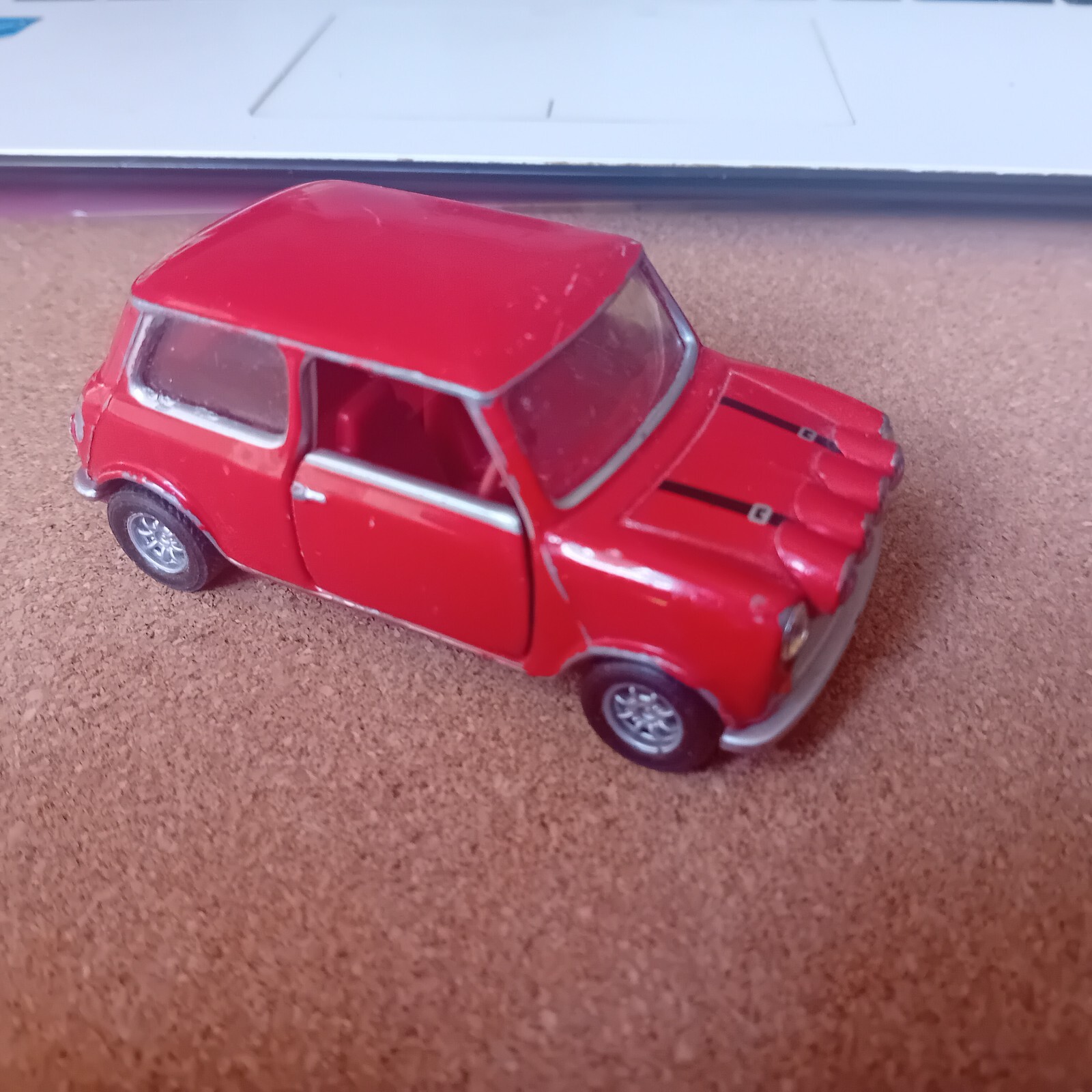 Picture 1 of 5