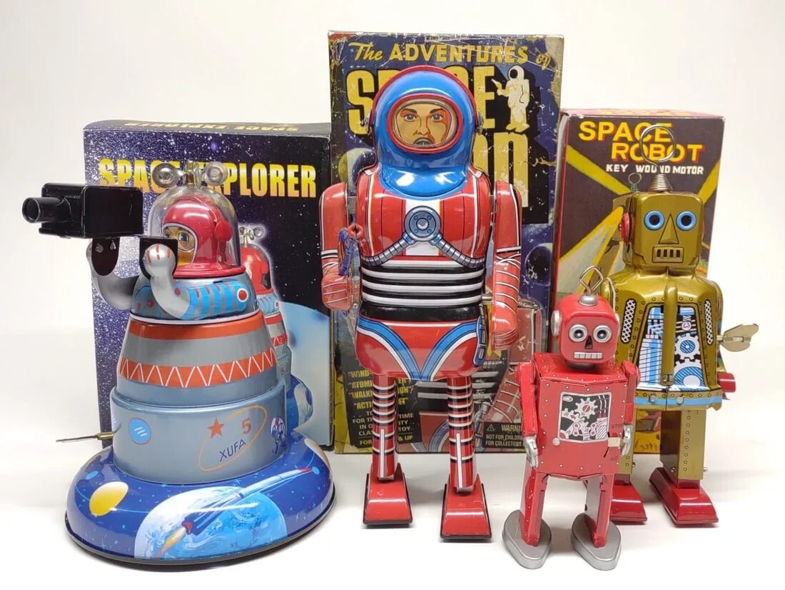 Classic Tin Robots in Box LOT OF 4 SPACE ROBOT SPACE