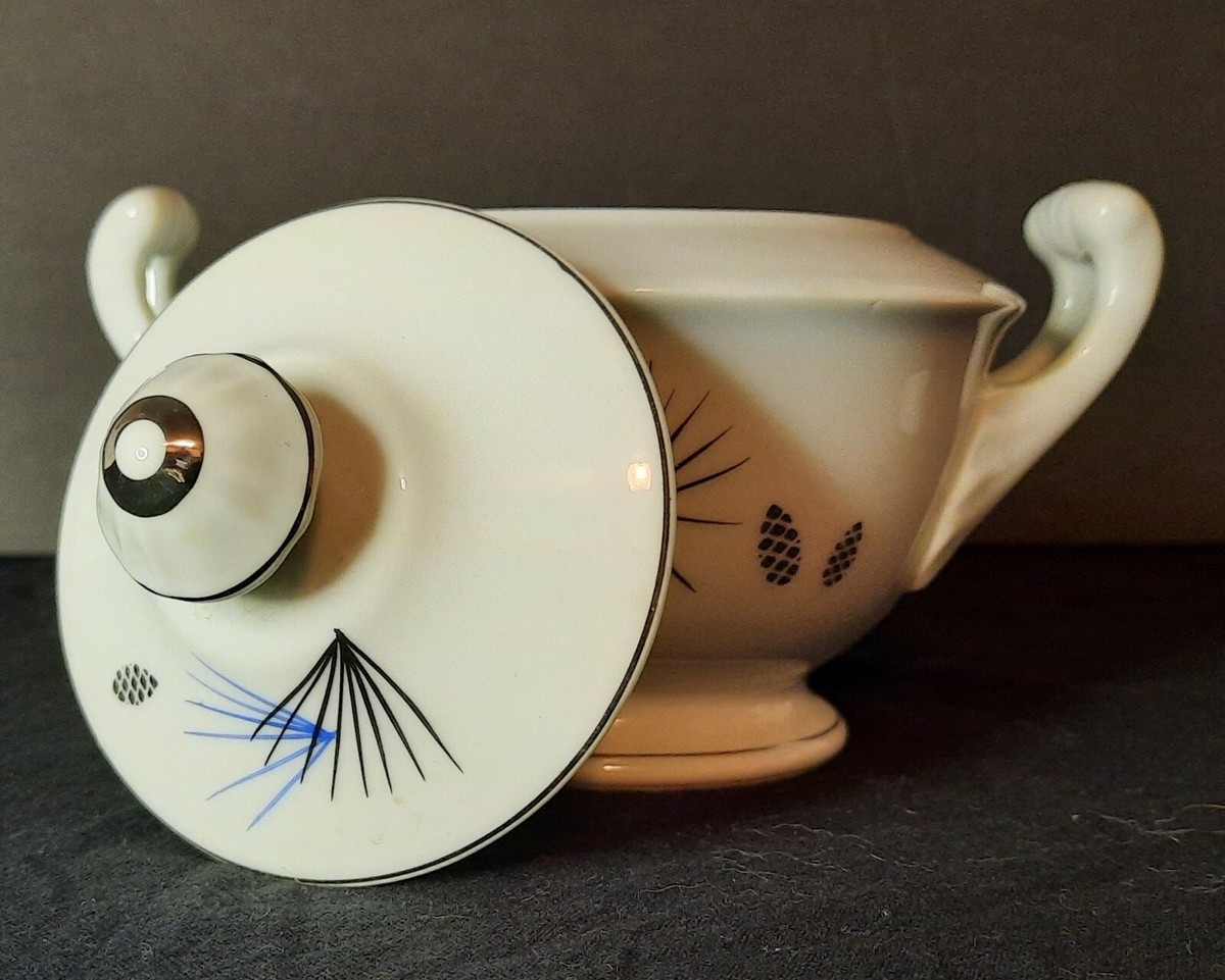 工芸品 HAKONIWA Hakusan Pinecone Needle China #9613 Mid-century sugar and