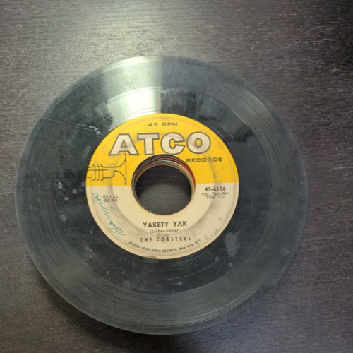 45 Record The Coasters Yakety Yak/Zing! Went The Strings Of My Heart VG