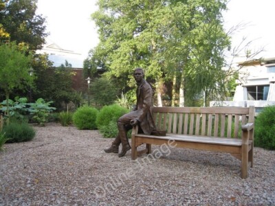 Foto 6x4 Charles Darwin Bicentenary Statue Cambridge\/TL4658 Die Bronze um 2009