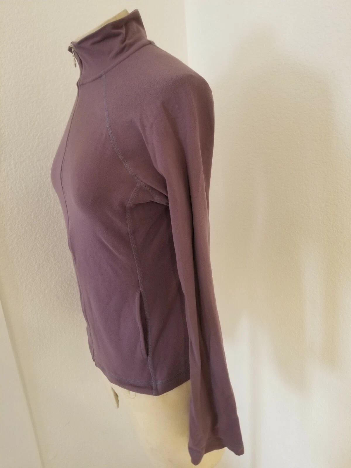 beyond-yoga zip up athletic full zip logo jacket
