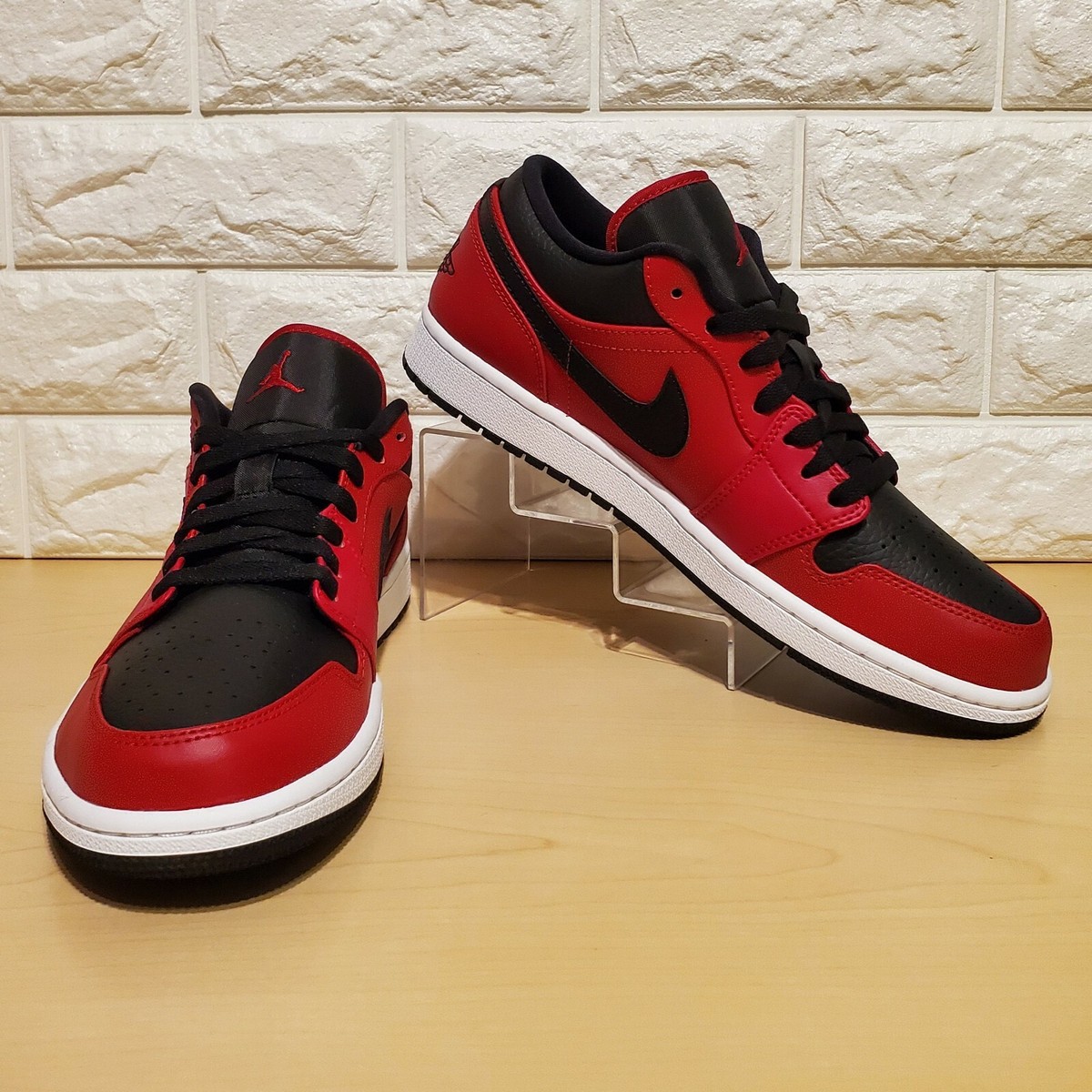 Nike Air Jordan 553558-605 赤黒 NIKE(ナイキ) Air Jordan 1 Lowスニーカー553558-605 553558-605