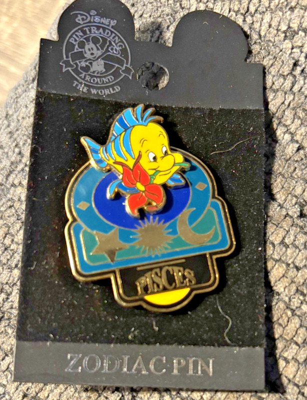 Disney Trading Flounder Pisces Zodiac Collectible Pin 2002