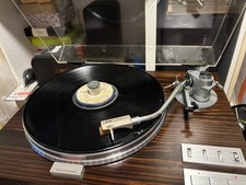 Yamaha YP-D10 Direct Drive Turntable Record Player Audio