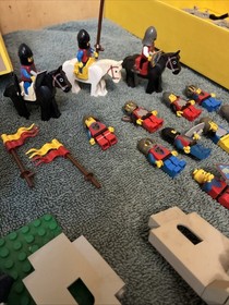 LEGO 6080 Castle Parts & Figures W/ Box & Instructions See Description & Pics