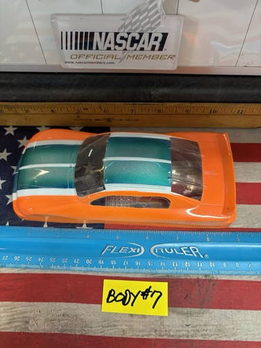 1/24 SCAL SLOT CAR BODY SHELL PAINTED / NEW