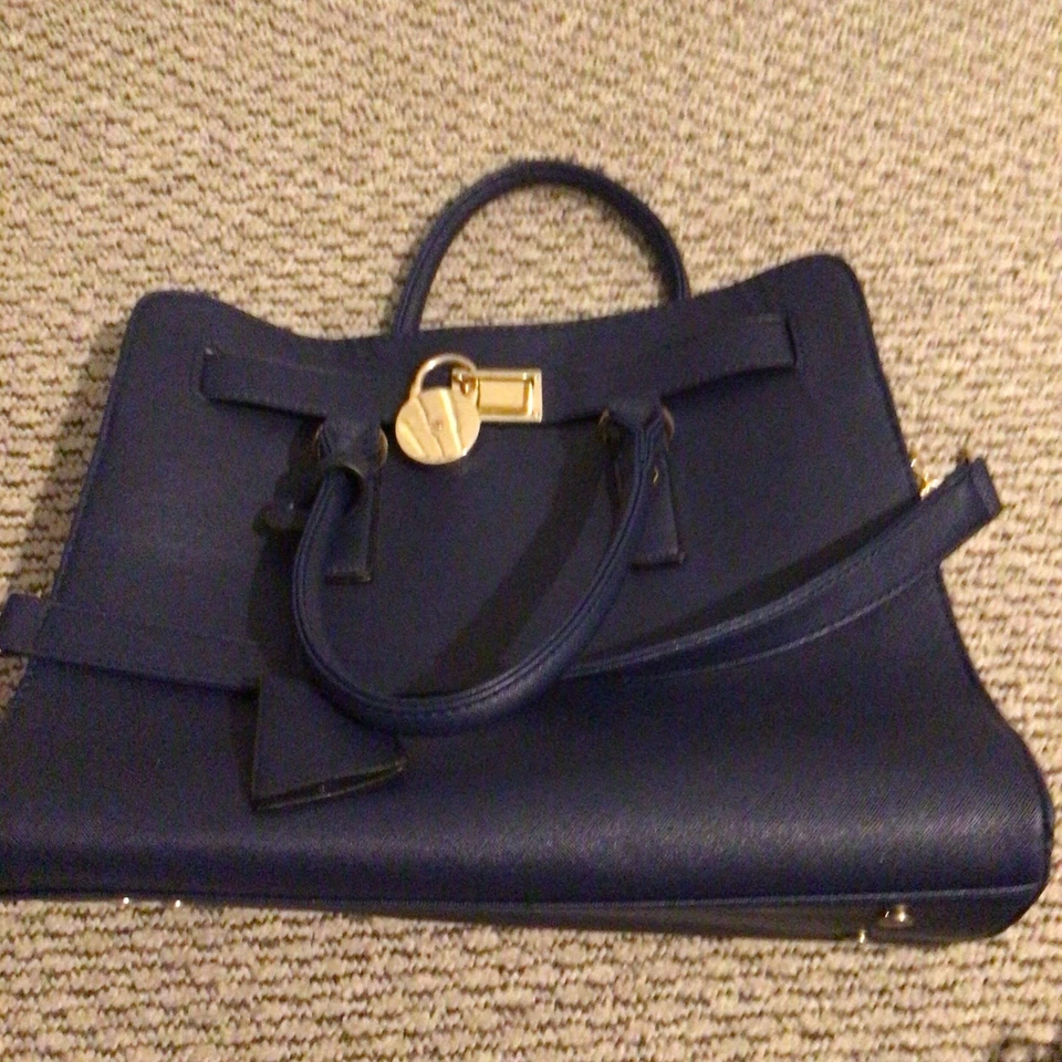 Michael Kors Ladies Large Handbag.(Dark Cobalt Blue)Used Once Briefly. - Image 3 of 4