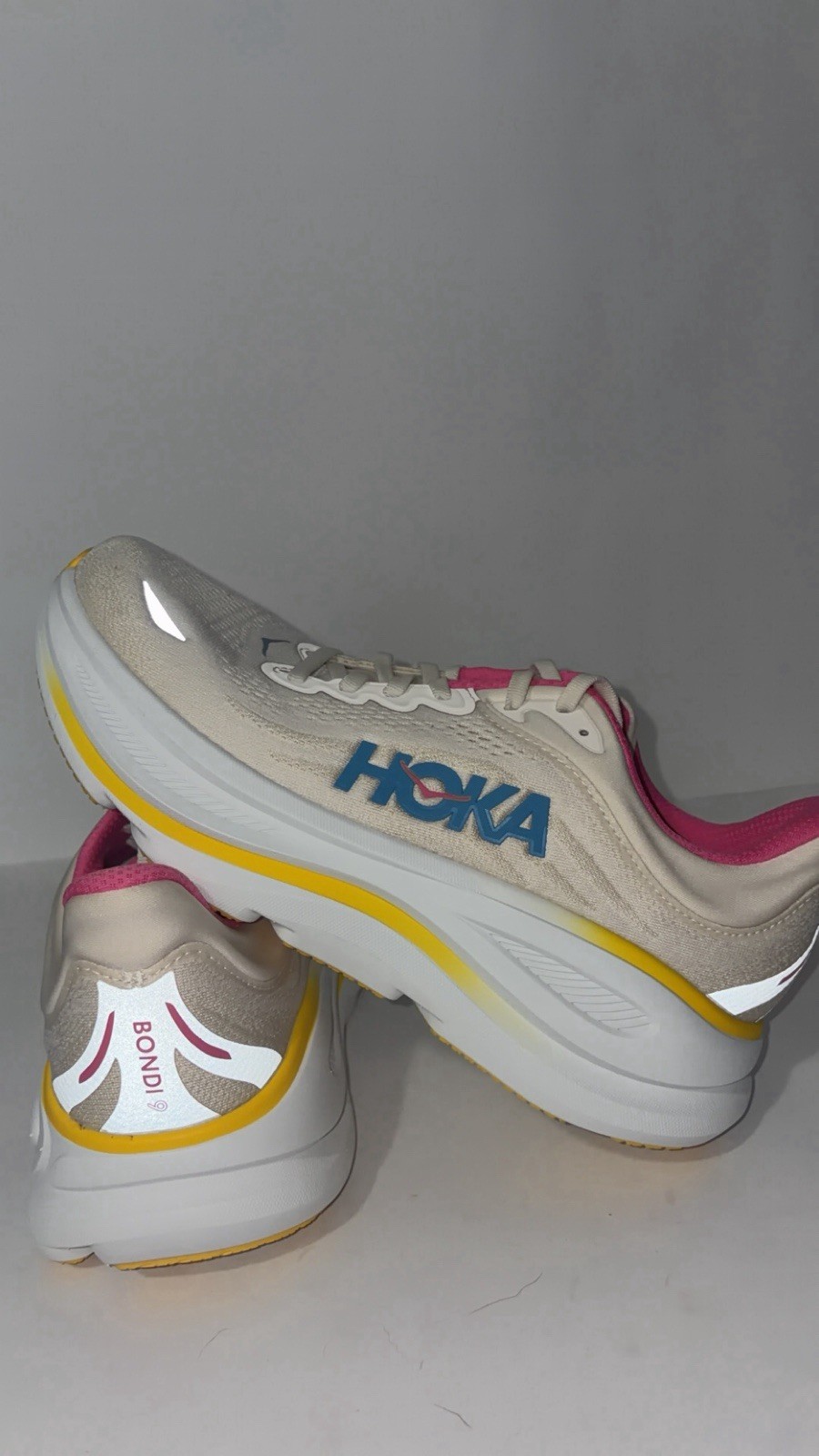 Women’s Hoka Bondi 9 Size 10 D Wide- Only Wore A Few Mins! Excellent!