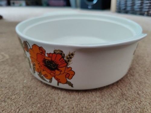 Vintage J&G Meakin Studio 1970s Poppy Serving Bowl no lid - Photo 3/5