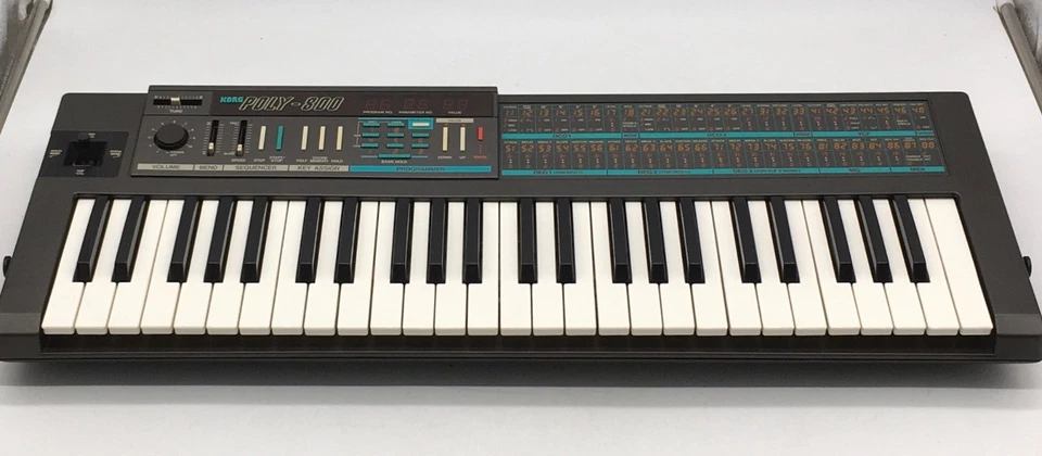 【Excellent】 KORG POLY-800 Analog Polyphonic Synthesizer 49-Key w/ Soft Case - Image 2 of 4