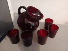 Old Vintage Antique Ruby Glass Cup And Pitcher 32 Oz Set 5 Cups 2 Oz (R)