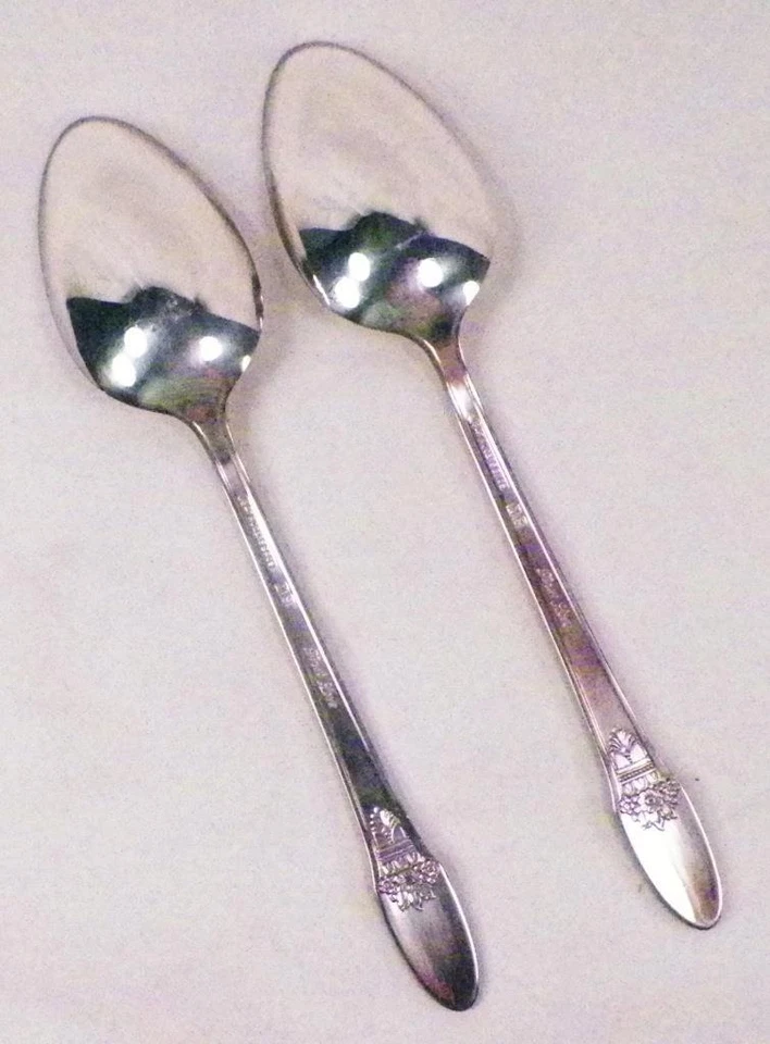 2 First Love Soup Spoons Silverplate Oval Bowl 1847 Rogers Bros International - Изображение 4 из 4