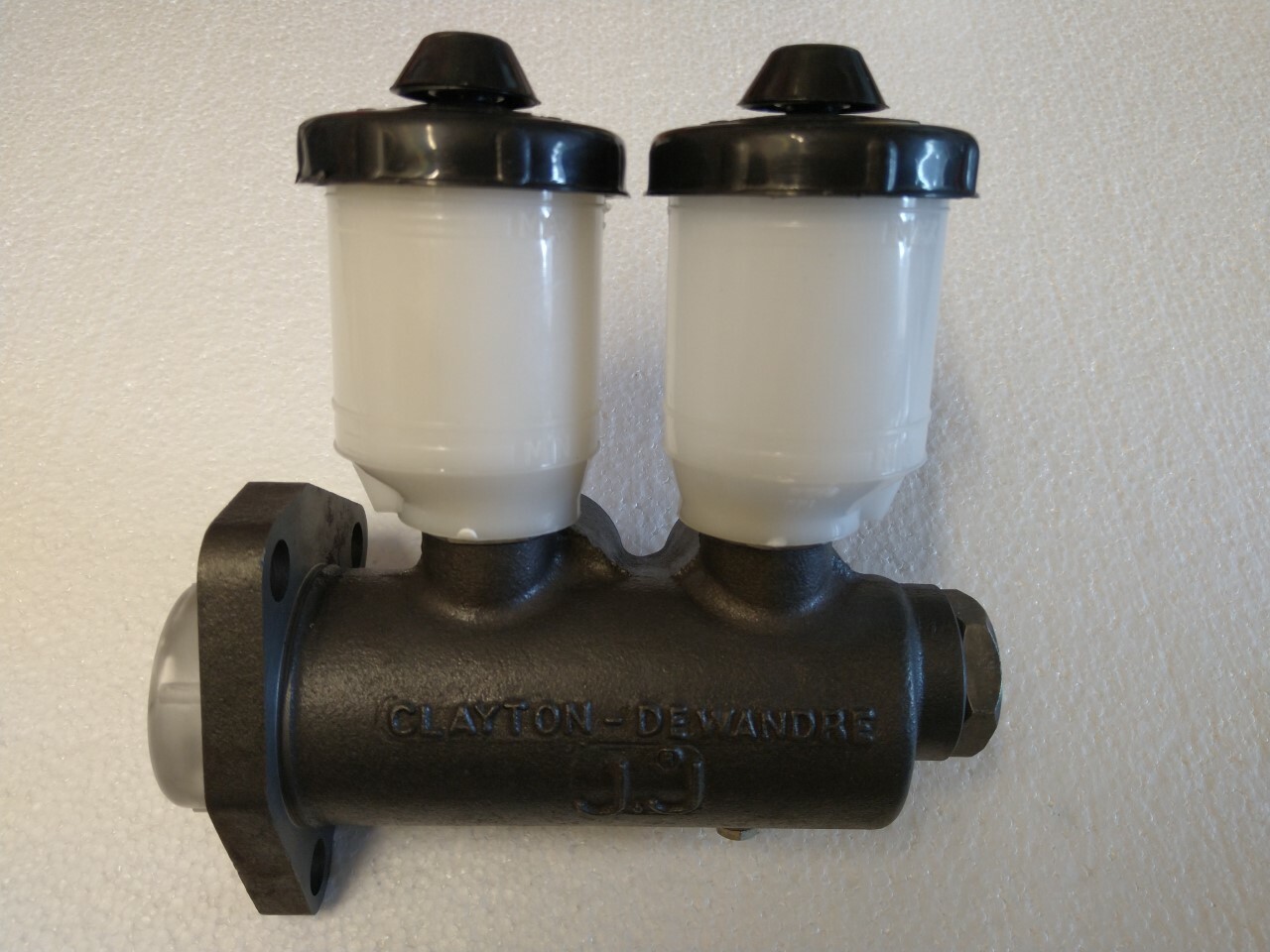 BEDFORD TK RHD 1960 - 1978 BRAKE MASTER CYLINDER - SEE BELOW ML705 