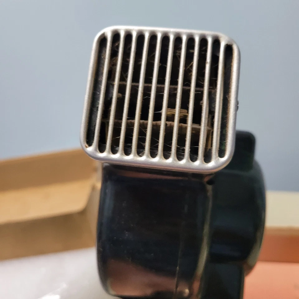 Vintage WAHL Beauty Salon Hairdryer--WORKS - Image 2 of 4