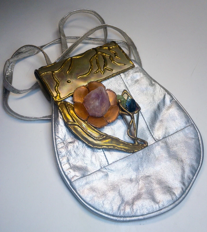 Cartera Bandolera Vintage Años 70 Brutalista Amatista Piedras Preciosas Cuero Plateado Foto 3 de 4