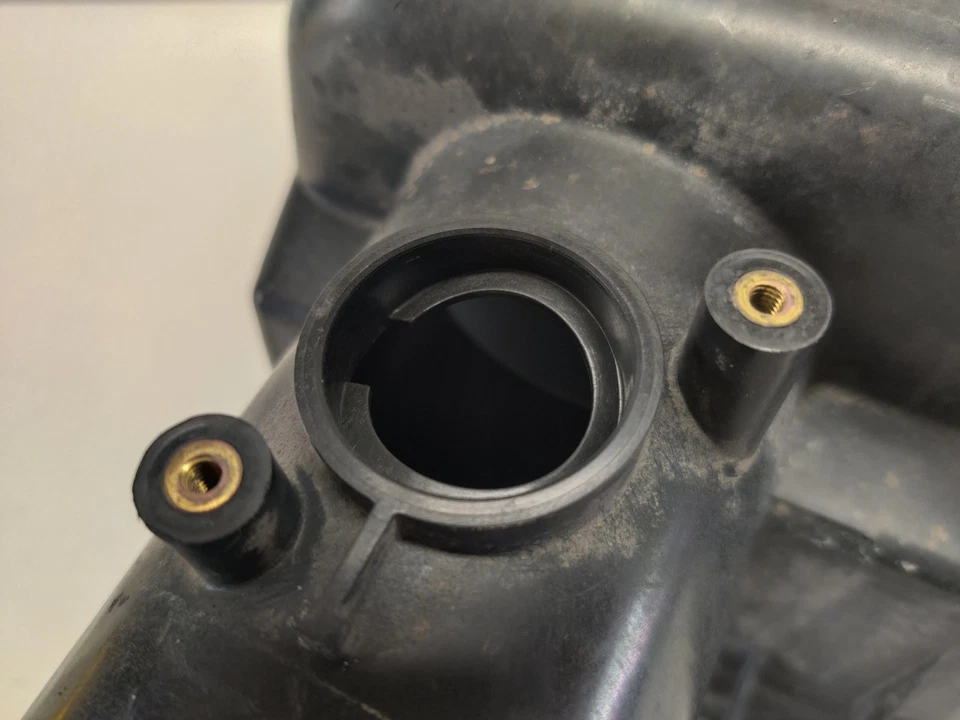 Toyota Tundra 2000-2004 3,4 V6 filtro de aire carcasa mitad superior Foto 4 de 4