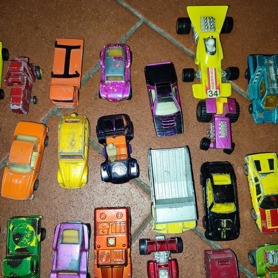 lotto MATCHBOX SERIES SUPERFAST 34 macchinine anni 70--usate--- - Immagine 2 di 4